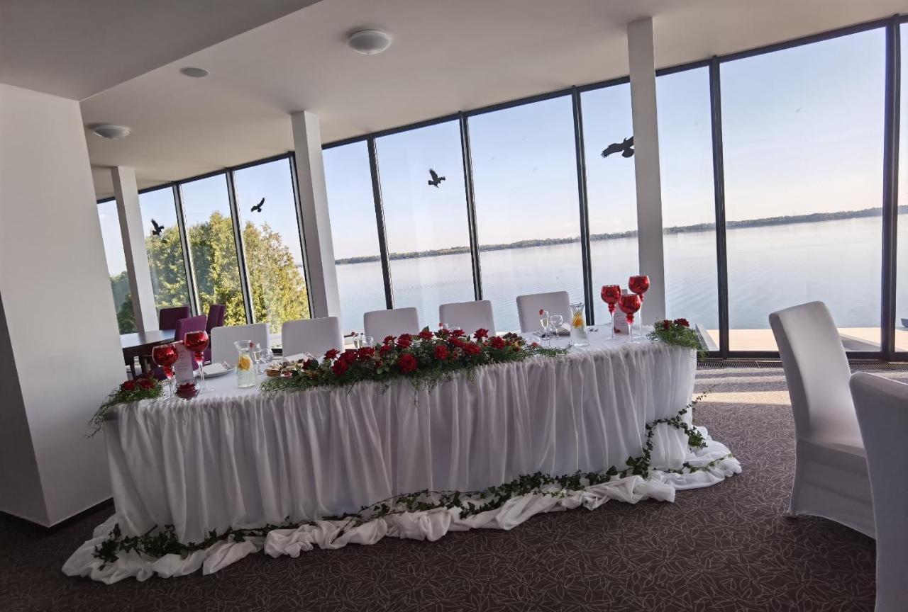 Hotel Eurobus Kaluza Bagian luar foto