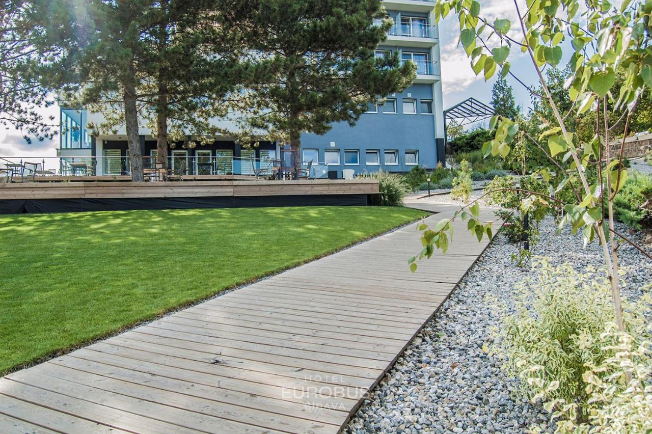 Hotel Eurobus Kaluza Bagian luar foto