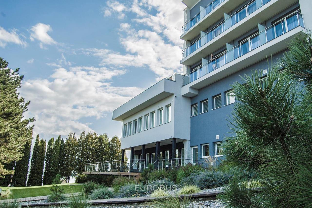Hotel Eurobus Kaluza Bagian luar foto