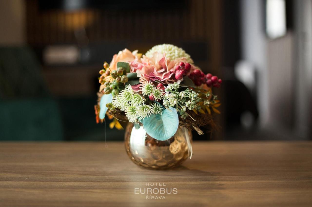 Hotel Eurobus Kaluza Bagian luar foto